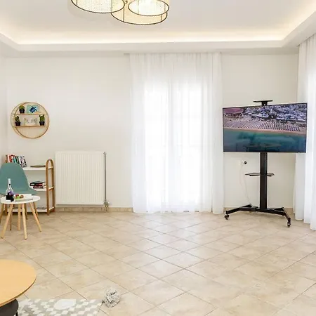 Holiday home 5 Star 3bdr, 2bth, Roofdeck, Naxos Town Naxos City